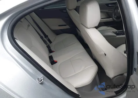 2018 Jaguar Xe 25T Premium from USA, damaged, VIN SAJAD4FX6JCP35636